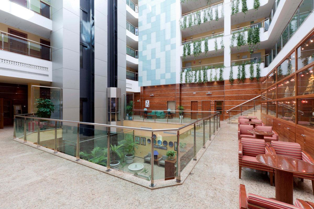 Hotel Senator 4*