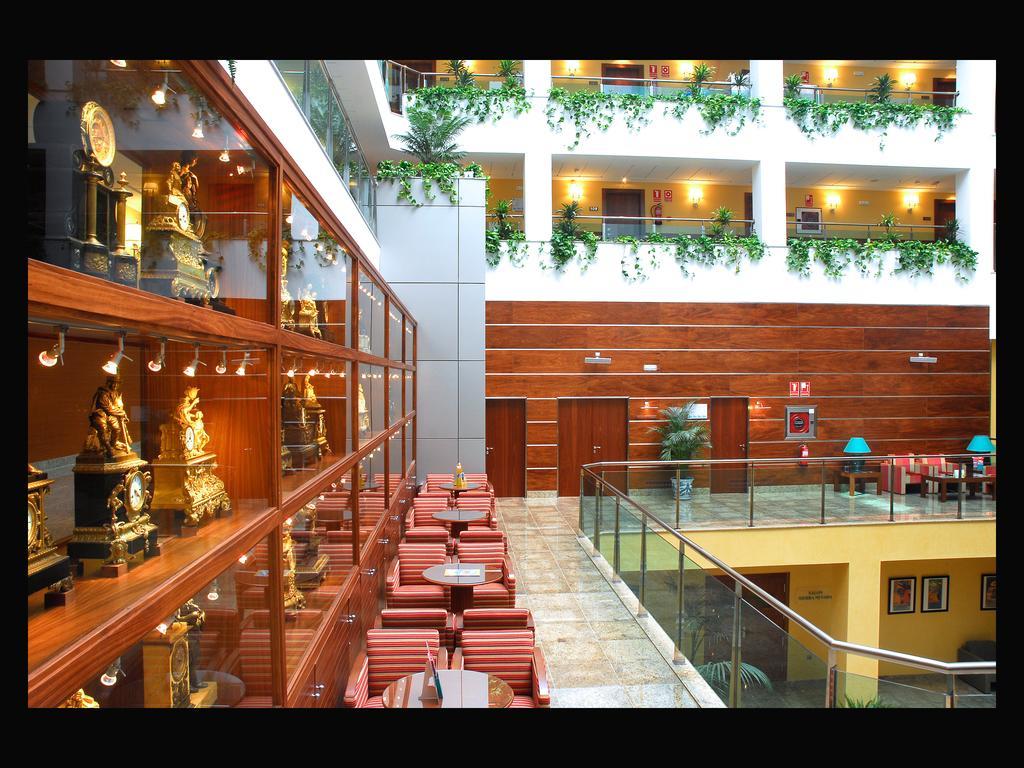 Hotel Senator 4*
