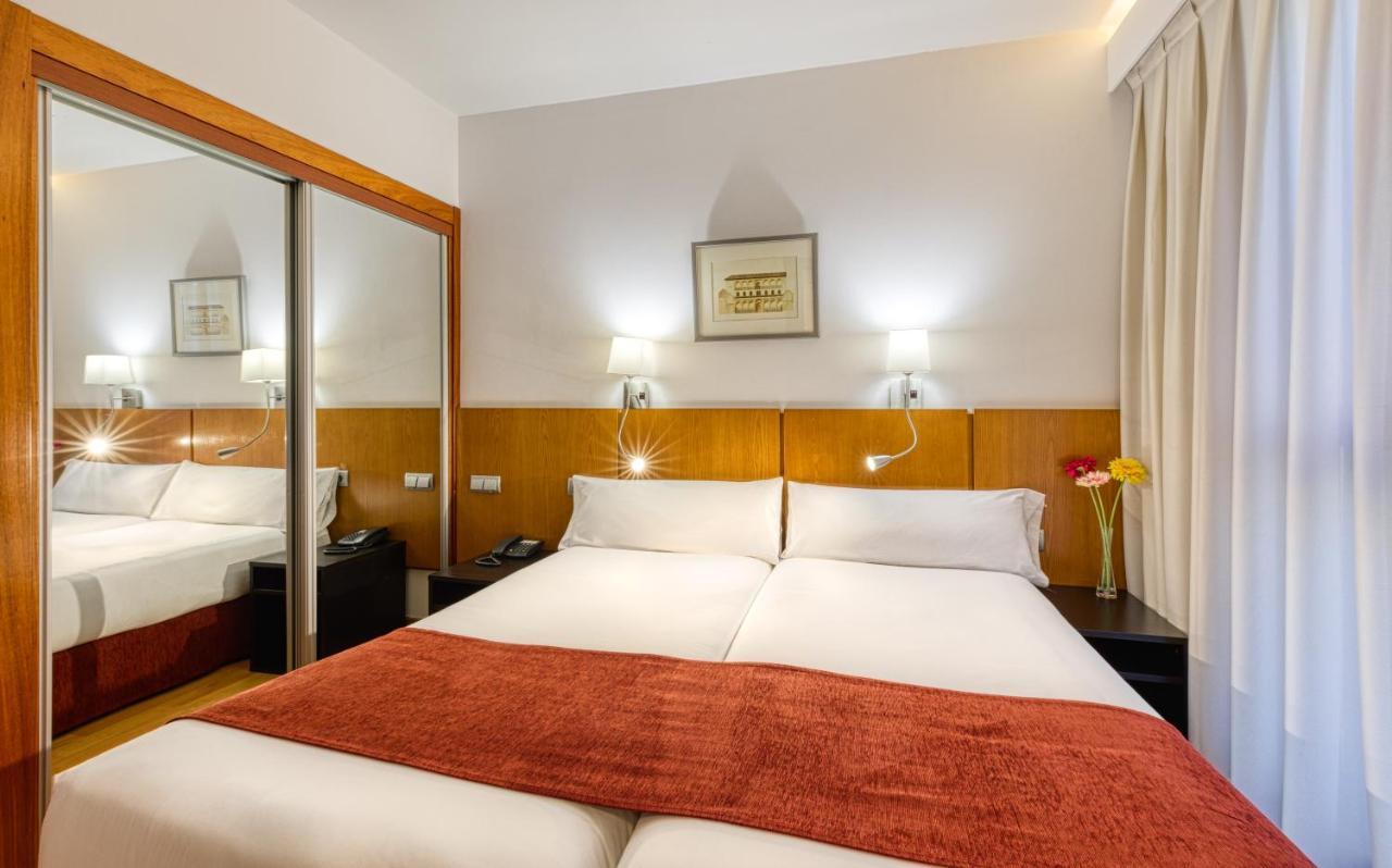 Senator Hotel